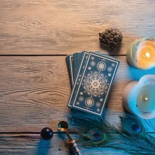 Tarot e Baralho Cigano